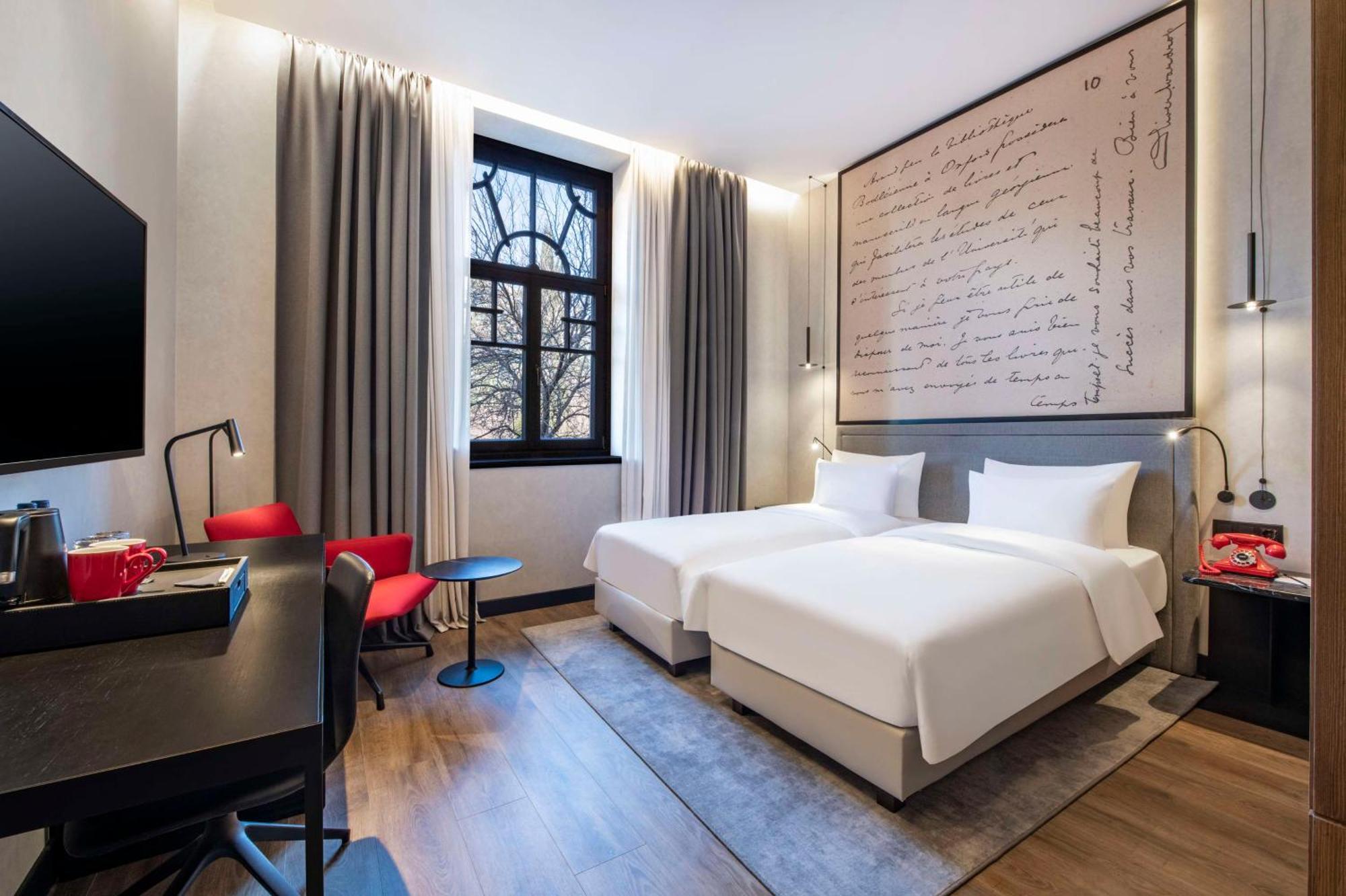 فندق Radisson Red تبليسي المظهر الخارجي الصورة
